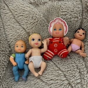 Lots of four vintage miniature babies Mattel Barbie Galoob 80s-2000’s